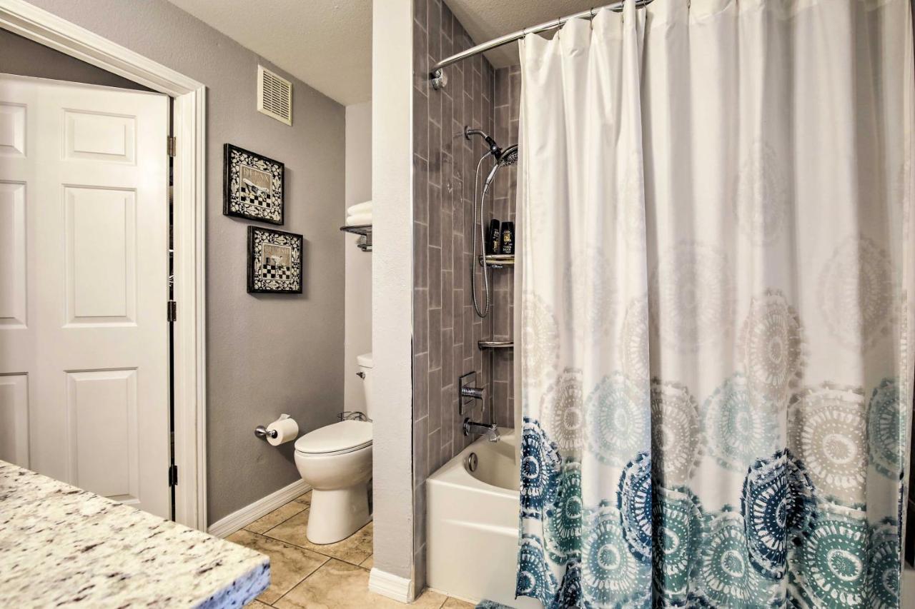 Modern Condo With Pool 4 Mi To Clearwater Beach! Exterior foto